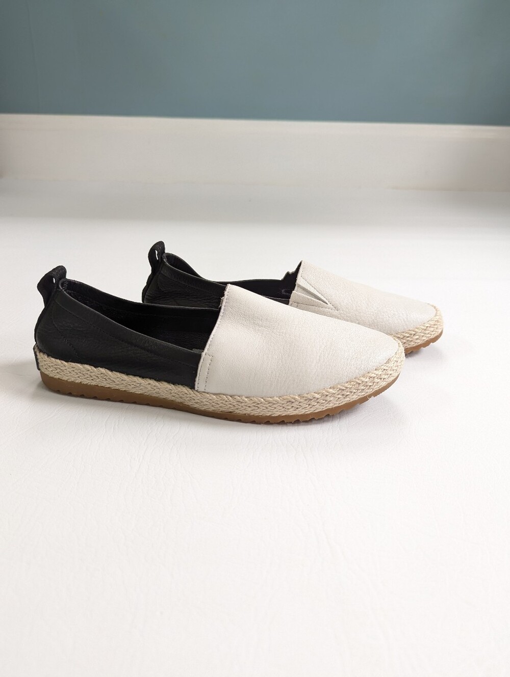 Sorel Ella Jute Leather Slip On Espadrilles Black And White Size 8.5